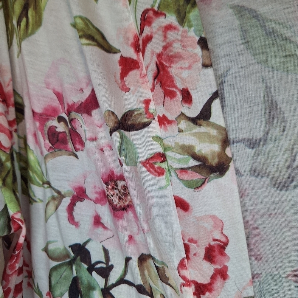 Show me your MuMu floral kimono robe no tie. SZ os - Picture 4 of 4